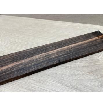 Эбен Макассар Индонезийский заготовка накладки для электрогитары Радиал АА 8(7)х61х519 мм-1