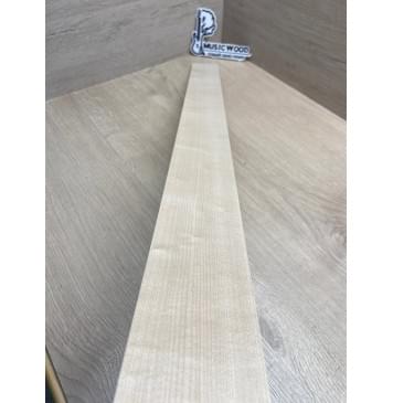 Клён Белый заготовка накладки для бас-гитары Радиал А 8х72-55х740 мм-16