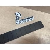 Фрезерованная накладка для электрогитары, Эбен Черный, мензура 25,5" (647,7мм), 24 лада, 7х60-50х520мм, паз 0,6х3,5мм, Радиал АА, MusicWood