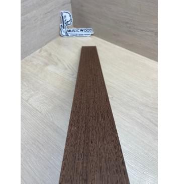 Венге заготовка накладки для электрогитары Радиал АА 8х70-55х565 мм (УЦЕНКА - червоточина)-5