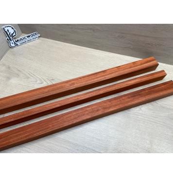 Падук заготовка грифа электрогитары Радиал АА 34х(38-19-38)х692 мм - из 3х частей-9