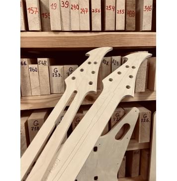 Gibson Explorer + Ken Lawrence head, баритон 30", вклеенный гриф, комплект шаблонов для фрезеровки гитары, фанера 8мм-6