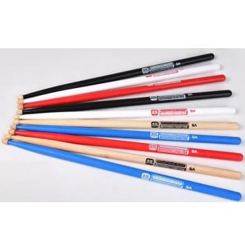 10103002 Colored Series QI 5A RED Барабанные палочки, орех гикори, красные, HUN-0